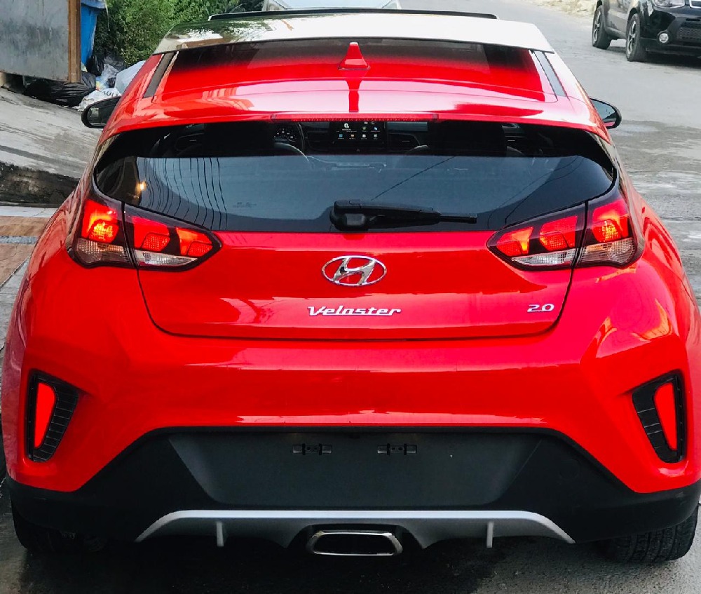 Hyundai Veloster